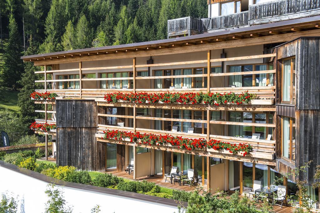 Lagacio Hotel Mountain Residence Сан-Кассіано Екстер'єр фото